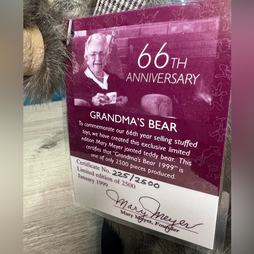 Mary Meyer Grandma's Bear Limited Edition - Picture 6 of 12
